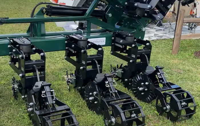 Vulcan 24-Row Strip-Till Toolbar