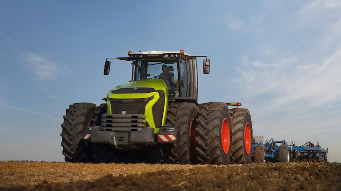 Claas Xerion 12.650 and 12.590